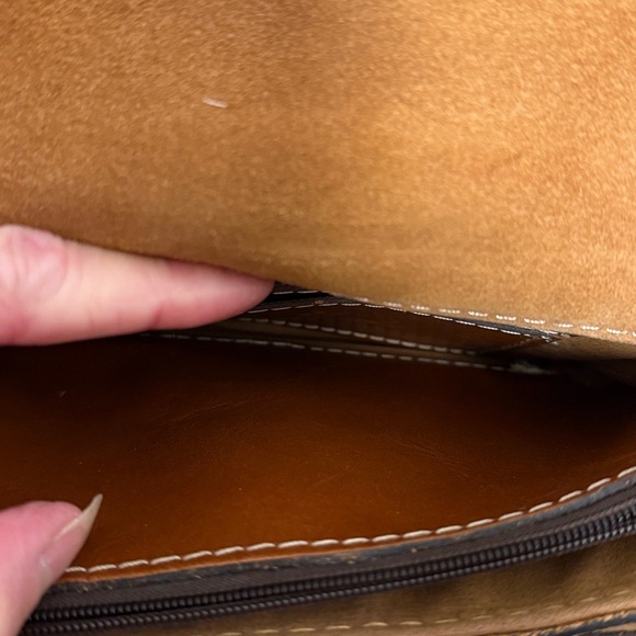 Patricia Nash Torri Clutch Heritage with Embossed Logo - Picture 11 of 13